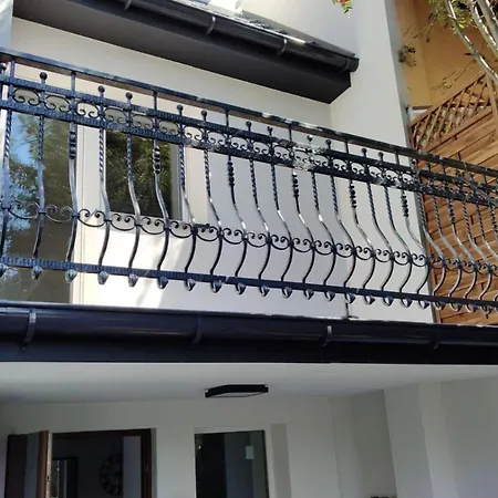 Aria Apartment *